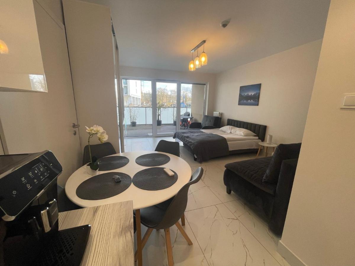 Apartment Kasprowicza 20 Luxury - Free Pool, Saunas, Salzgrotte, Jacuzzi, Gym, Children's Playroom, Fitness Kolobrzeg